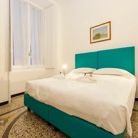 Appartamento Joivy Spacious 5-bedroom Flat With Balcony In Genova