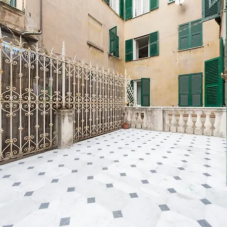 Appartamento Joivy Spacious 5-bedroom Flat With Balcony In *